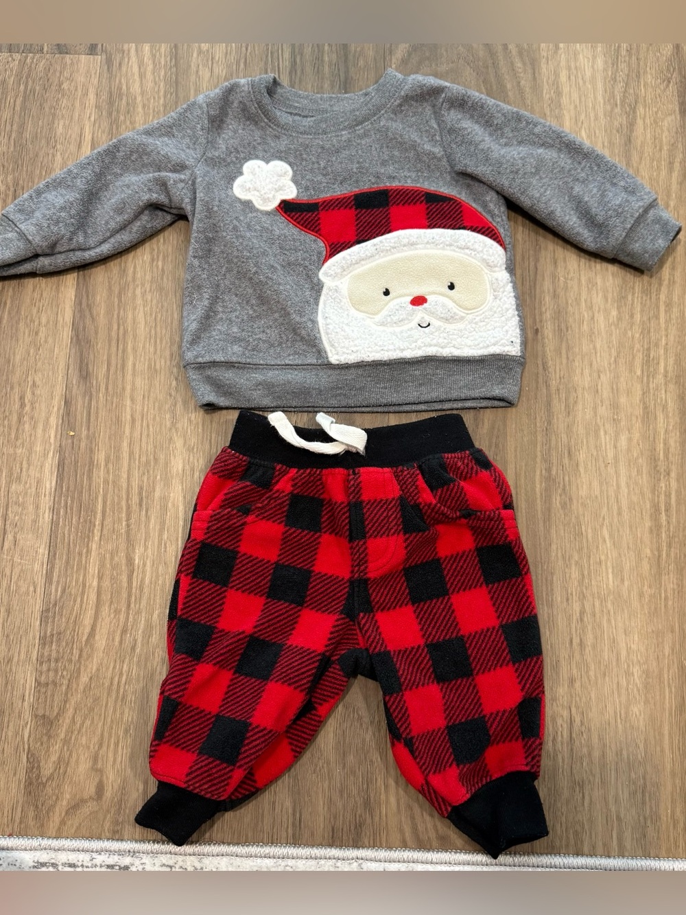 Baby boy Christmas sweater and pants set - Picture 1 of 3